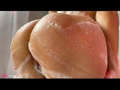 ❤️ Bruneta își masturbează păsărica cu un vibrator până la orgasm intens în duș ☑ at us ro.tube-sexer.ru ❌
